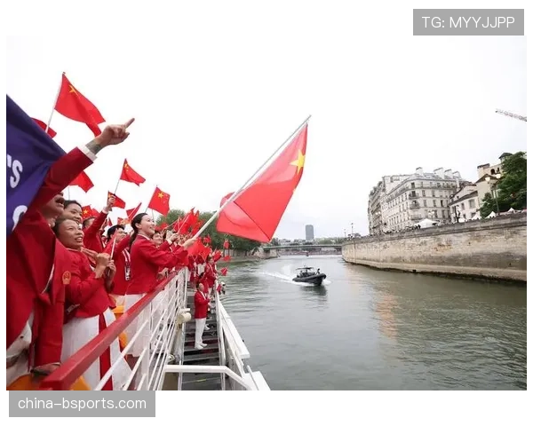 巴黎奥运会塞纳河开幕式水上舞台搭建工程正式启动